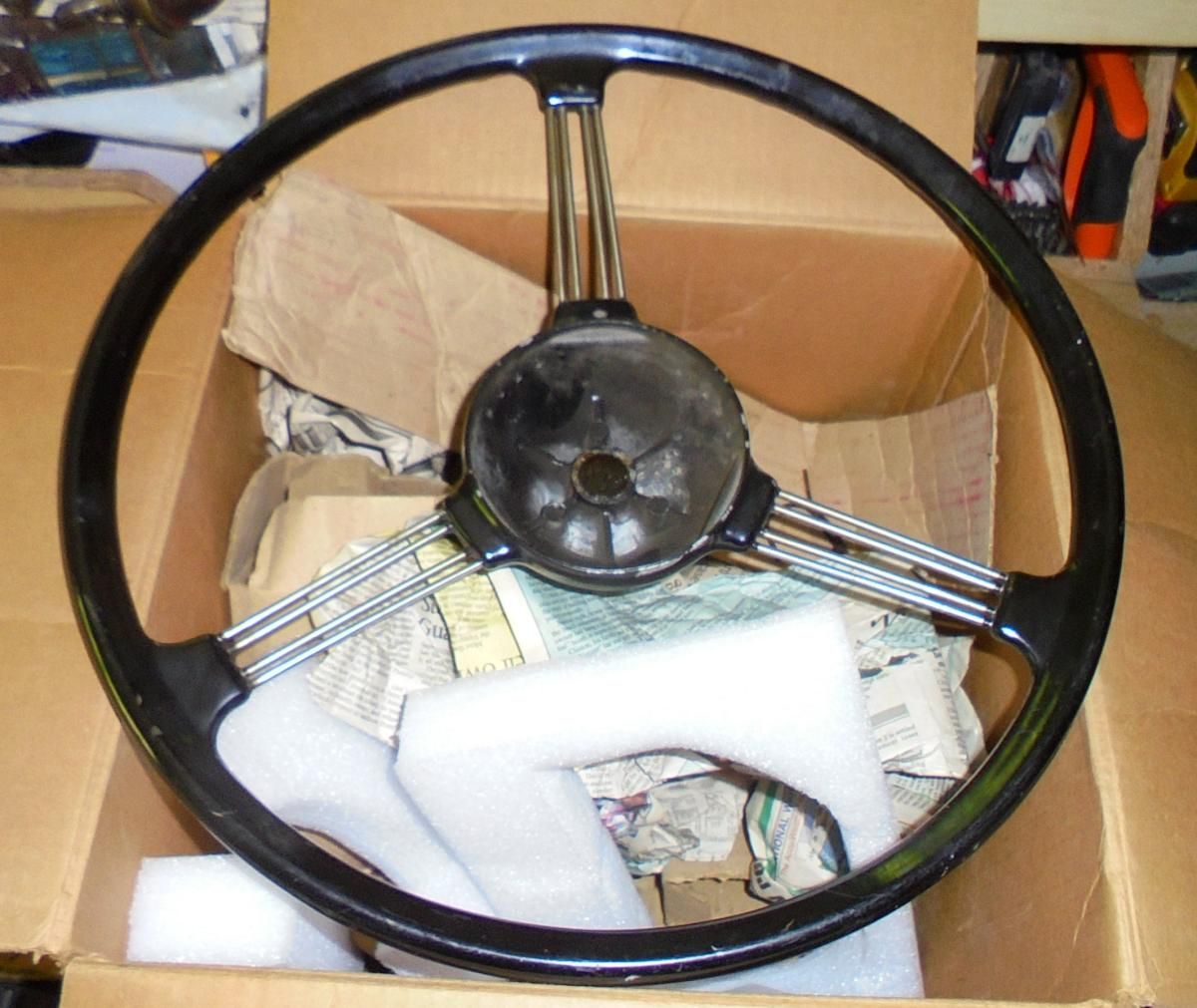 1965 Series 2a station wagon replacement steering wheel.JPG