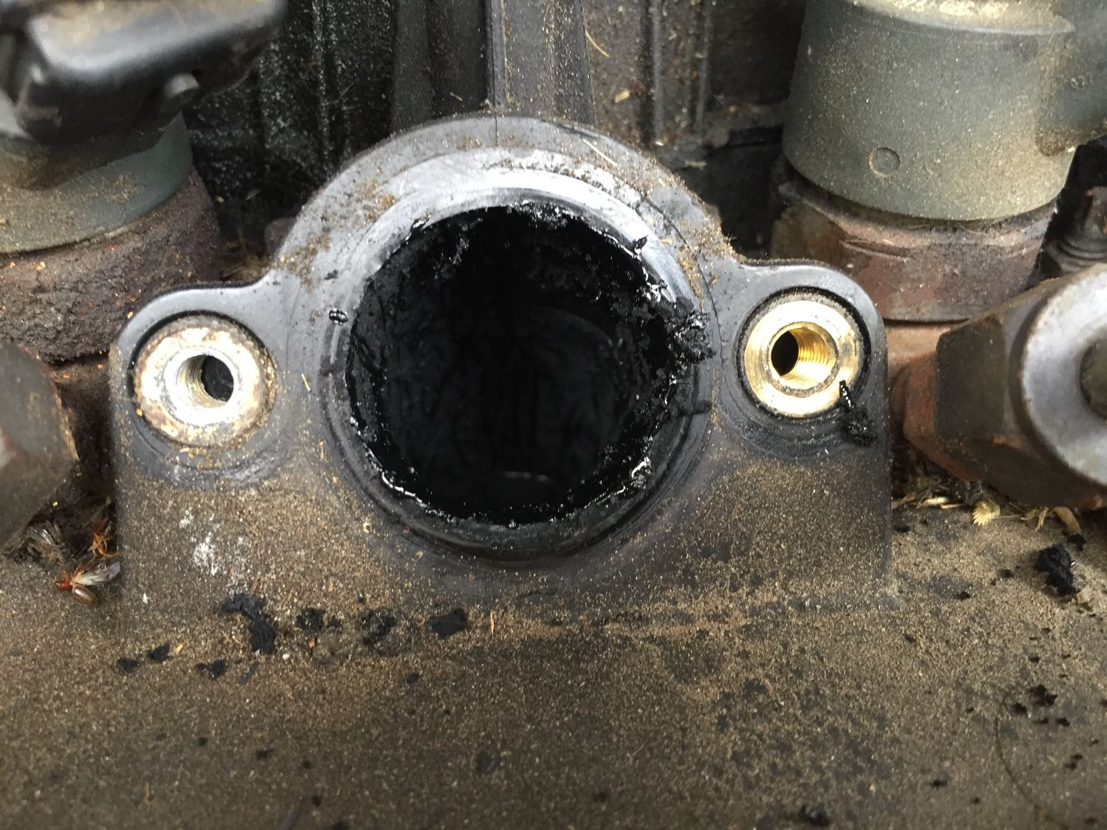 Cleared Out Cylinder Port 1.JPG