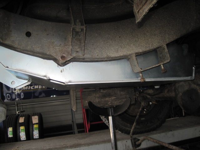 discovery 2 fuel tank guard