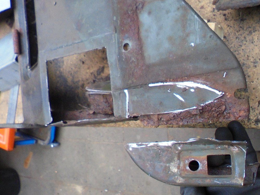 1965 series 2a station wagon bulkhead fixing front panel RHS10.JPG