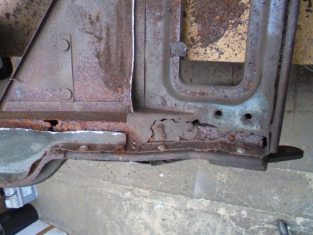 1965 series 2a station wagon bulkhead removal of middle bit7.JPG