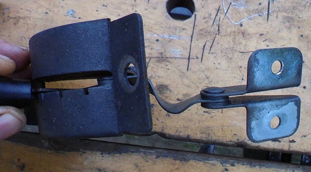 1965 series 2a station wagon bulkhead vent levers5.JPG