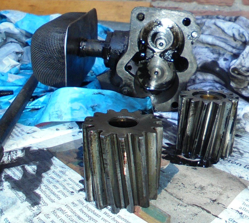 1965 series 2a station wagon oil pump2.JPG