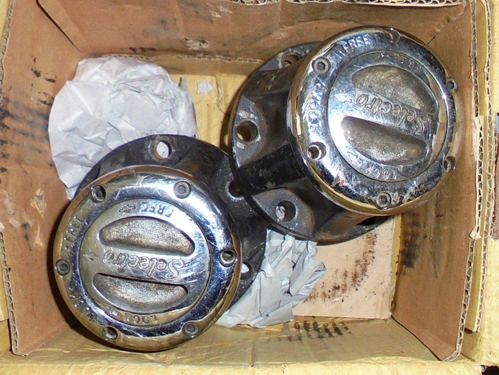 1965 series 2a station wagon selectro free wheel hubs.JPG