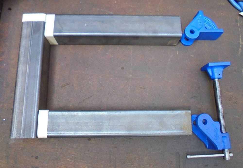 Deep jaw clamp using sash clamps1.JPG