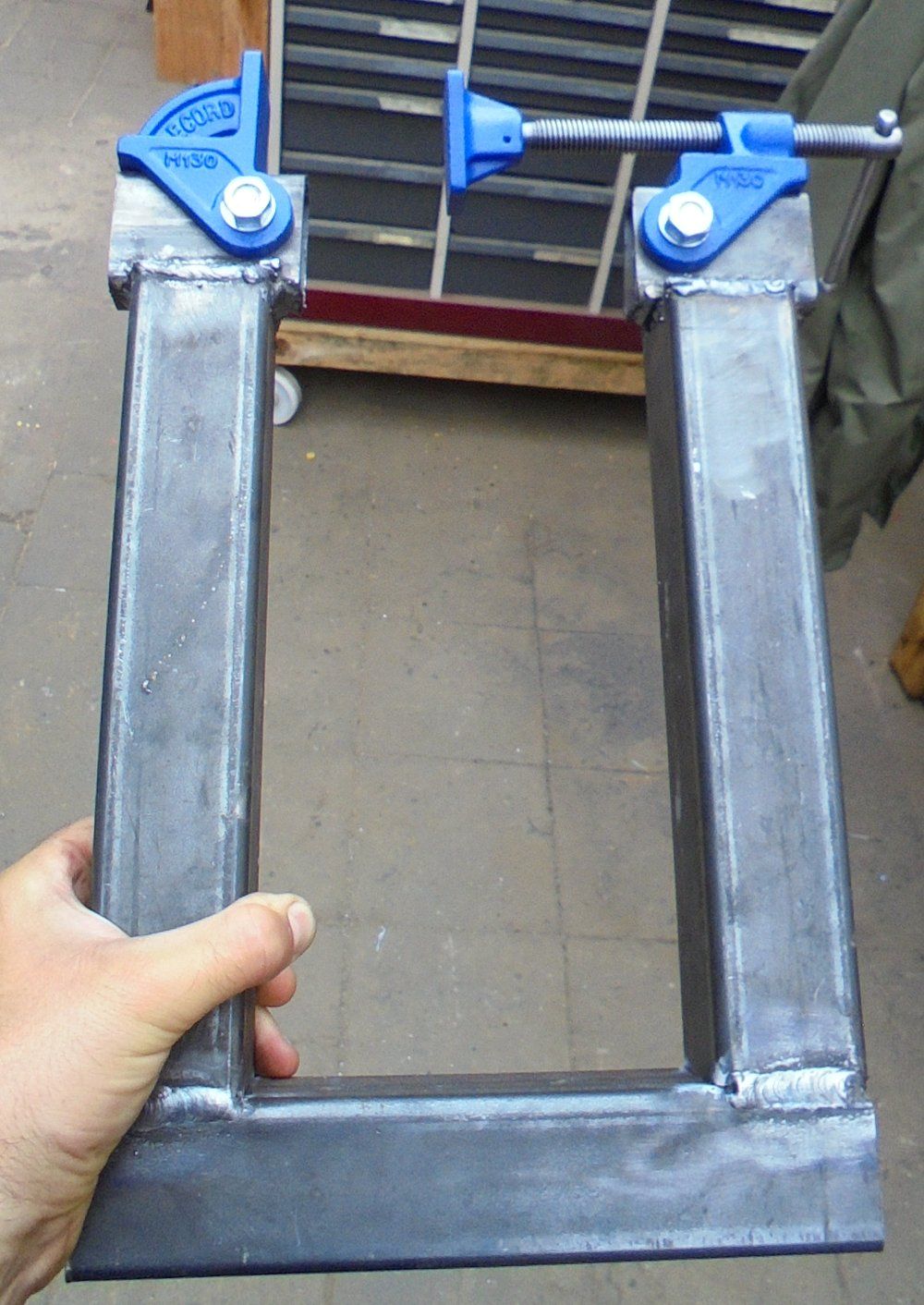 Deep jaw clamp using sash clamps3.JPG