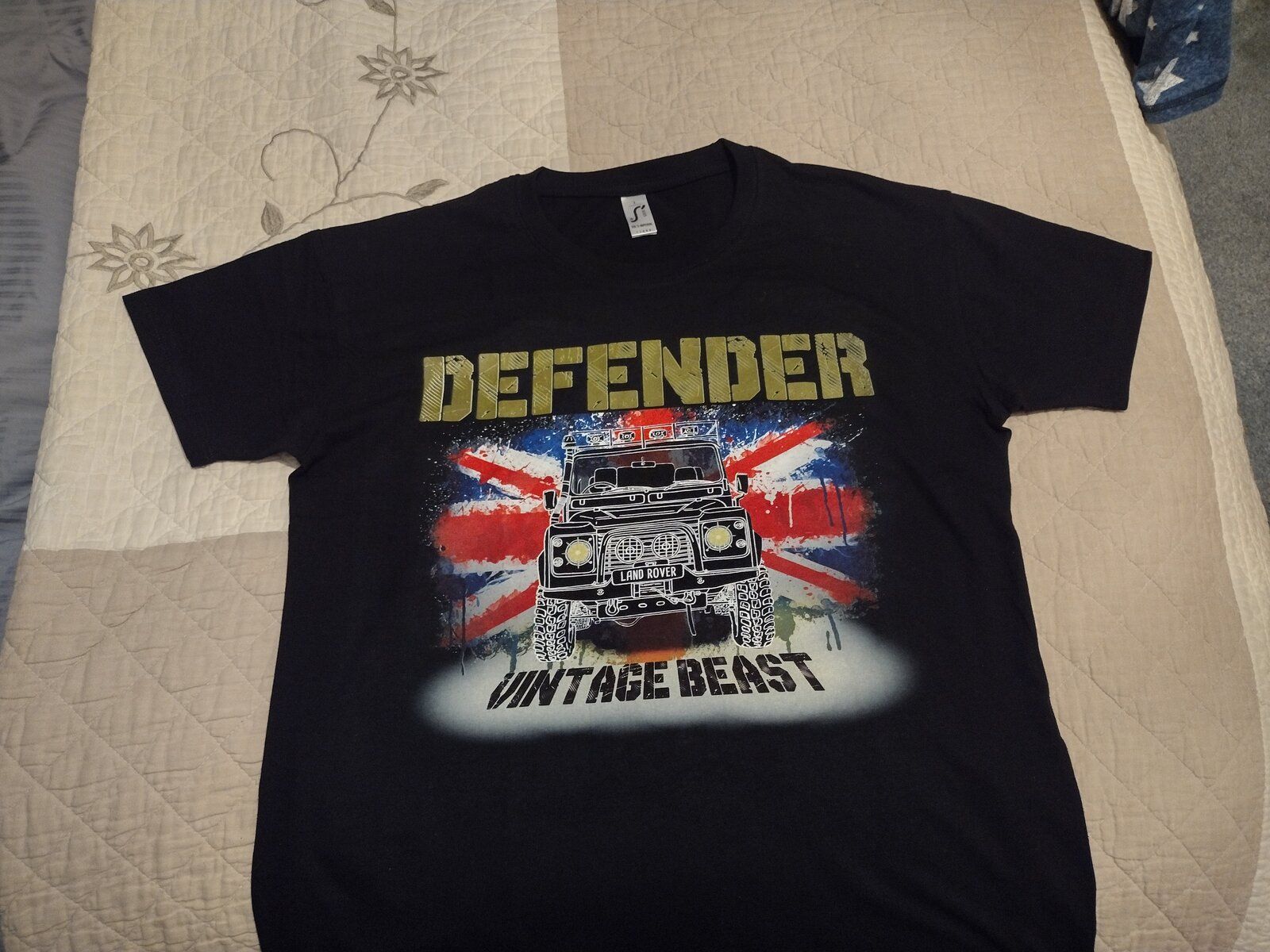 Defender Tee.jpg