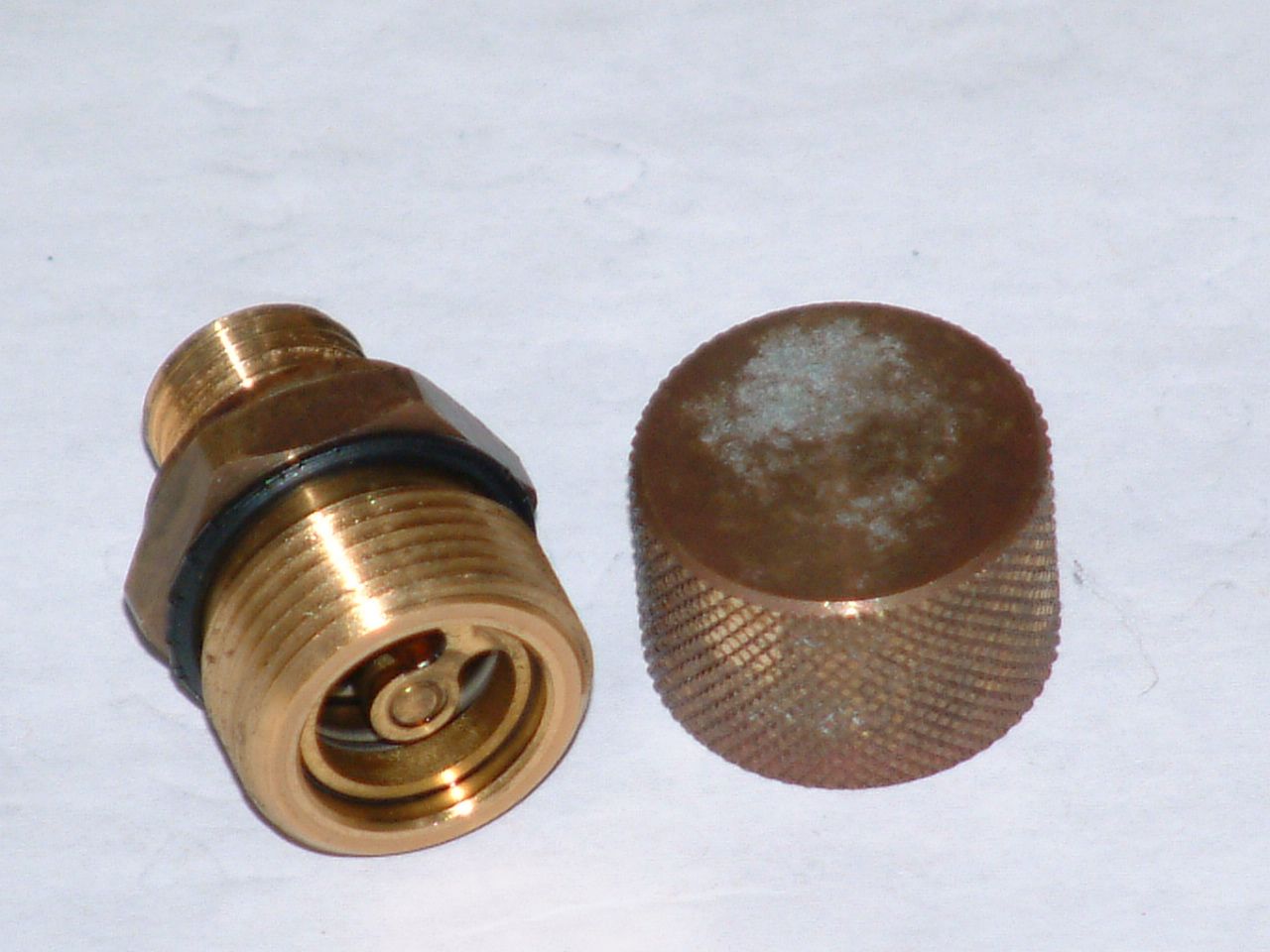 DRAIN PLUG 1.JPG