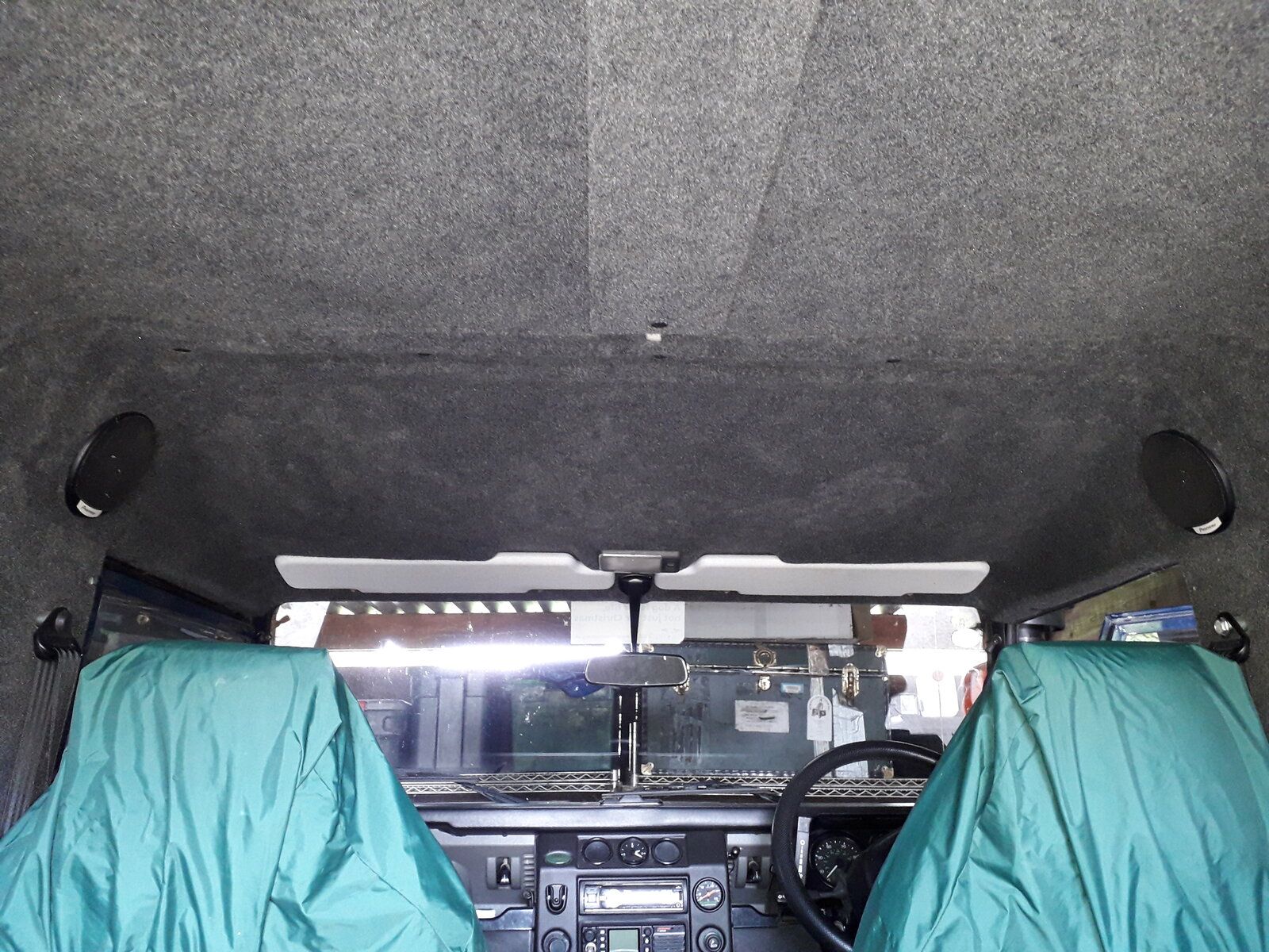 Landy Headliner 06.jpg