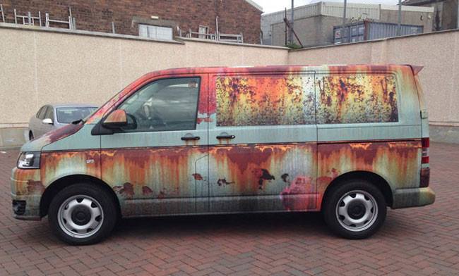 rusted-vw-van-fake.jpg