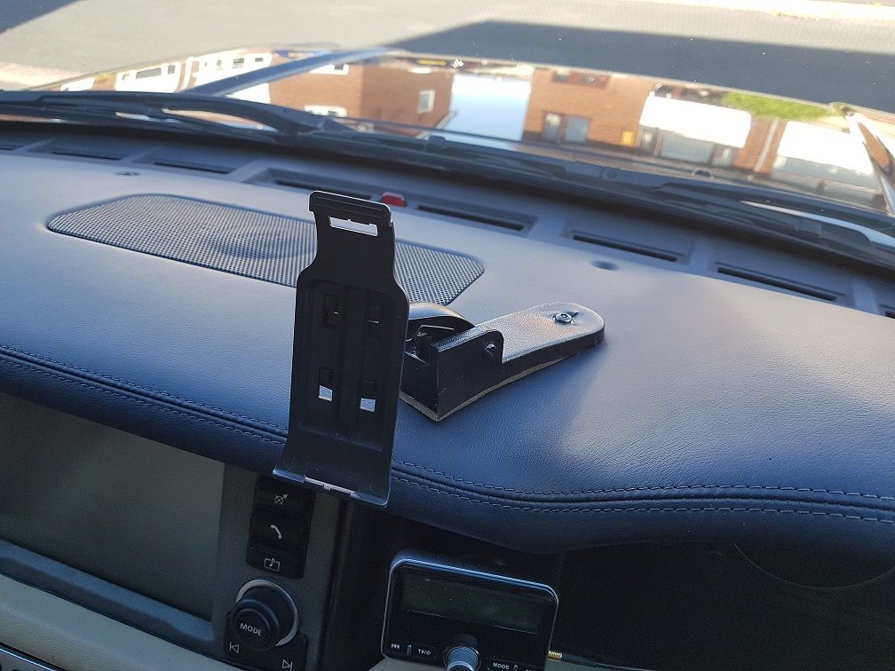 satnav mount 1.jpg