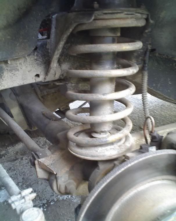 How To Replace A 200 Tdi Defender Front Shock Absorber Landyzone Land Rover Forum