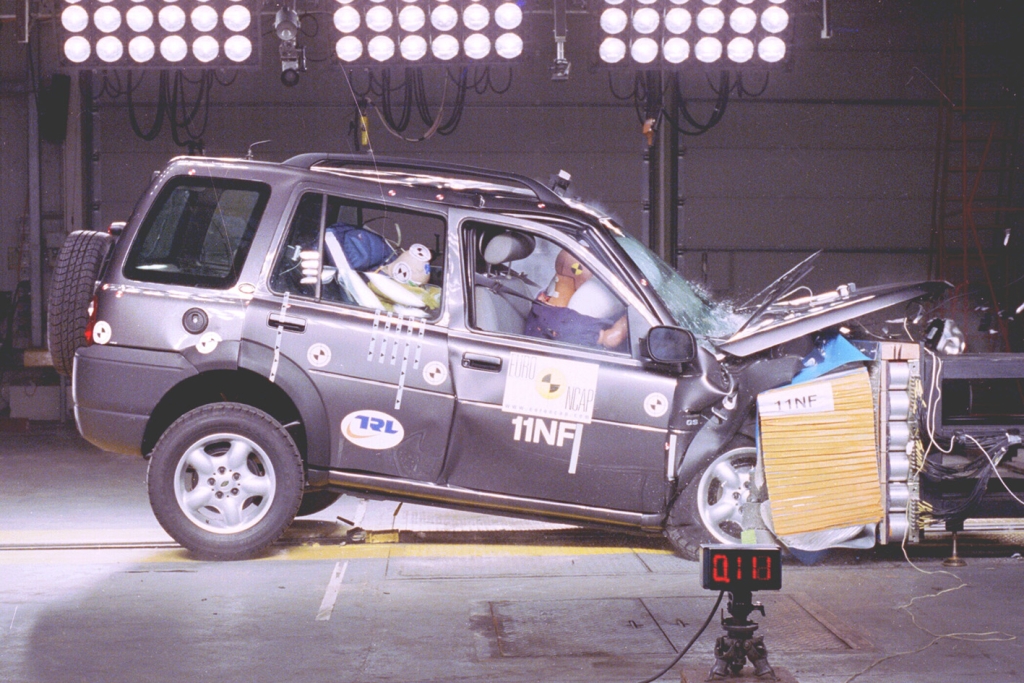 LANDROVERFreelander-euroncap-3452_1.jpg