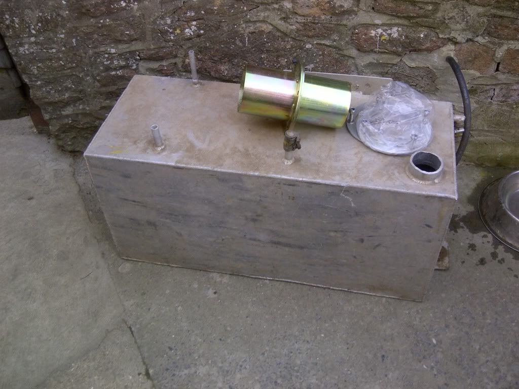 tank002.jpg