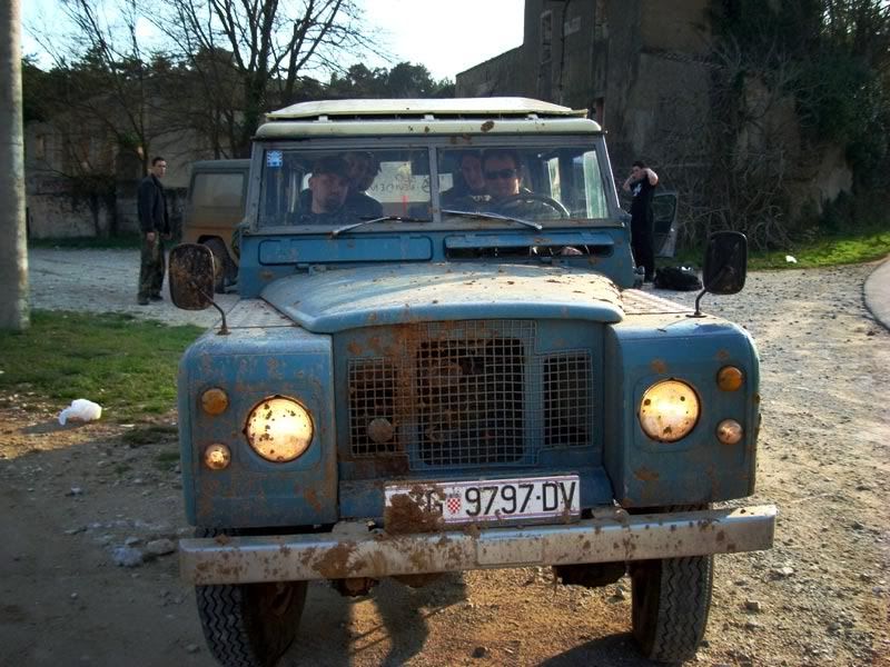 land_rover_109IIa_2.jpg