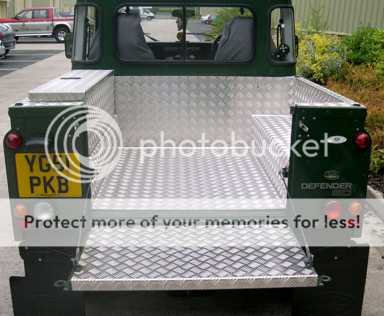 landrover_defender_90_box_l.jpg