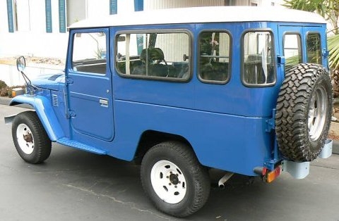 1981_Toyota_Land_Cruiser_BJ44_Diesel_Rear_1.jpg