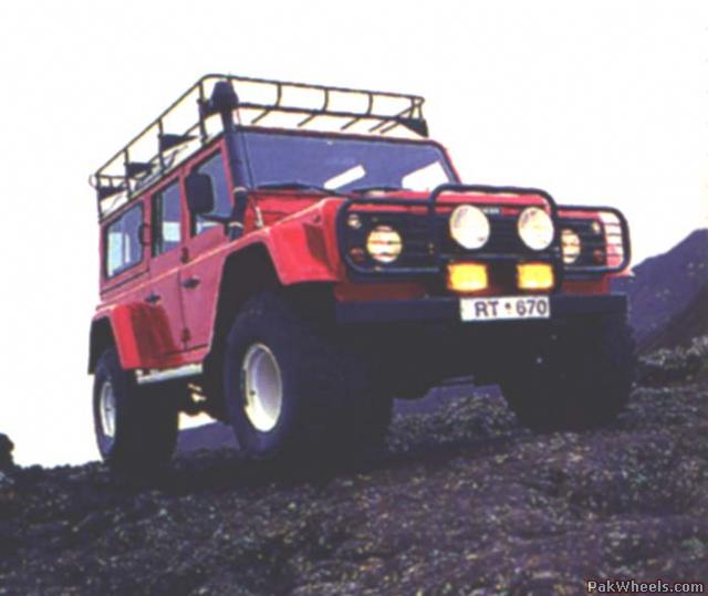 def5_M8F_PakWheels(com).jpg