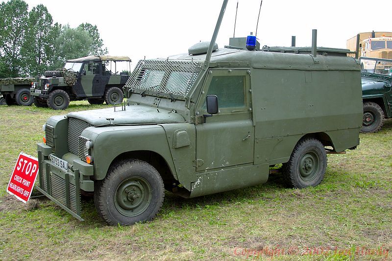 landy-1_zpse08e2cdc.jpg