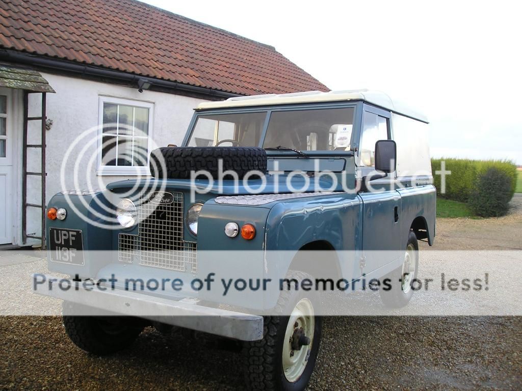 LandRover004_zpsd952bd95.jpg