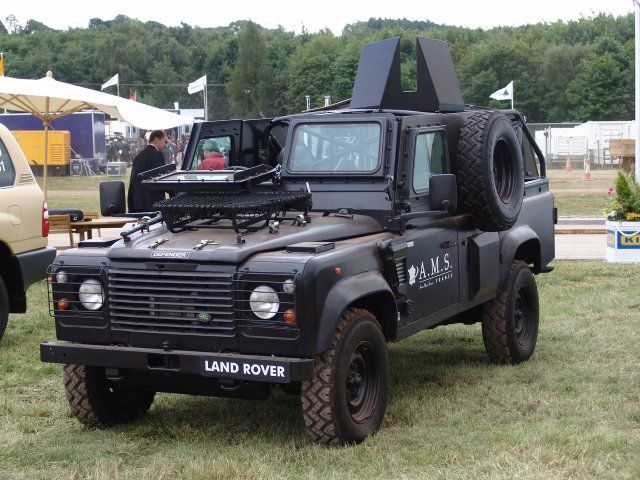 amslandrover1-02-jpg.169845