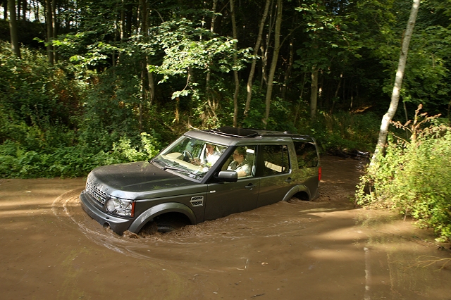 land_rover_discovery_2010_076.jpg