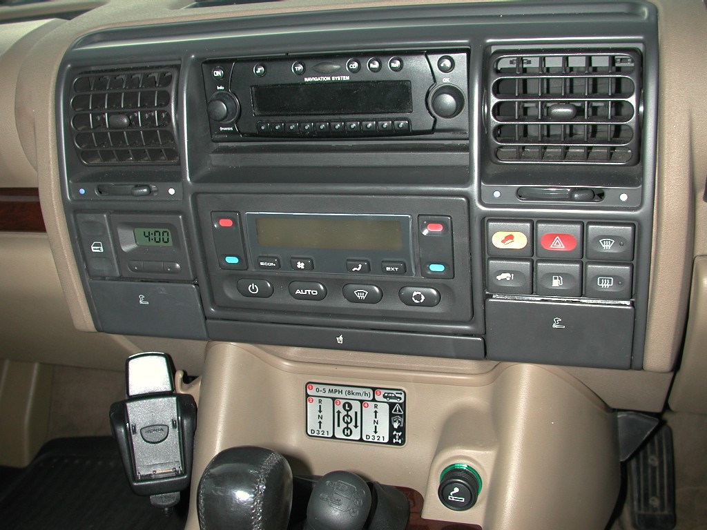 disco td5 jan 2001 radio facia ??? HELP PLEASE | LandyZone - Land Rover