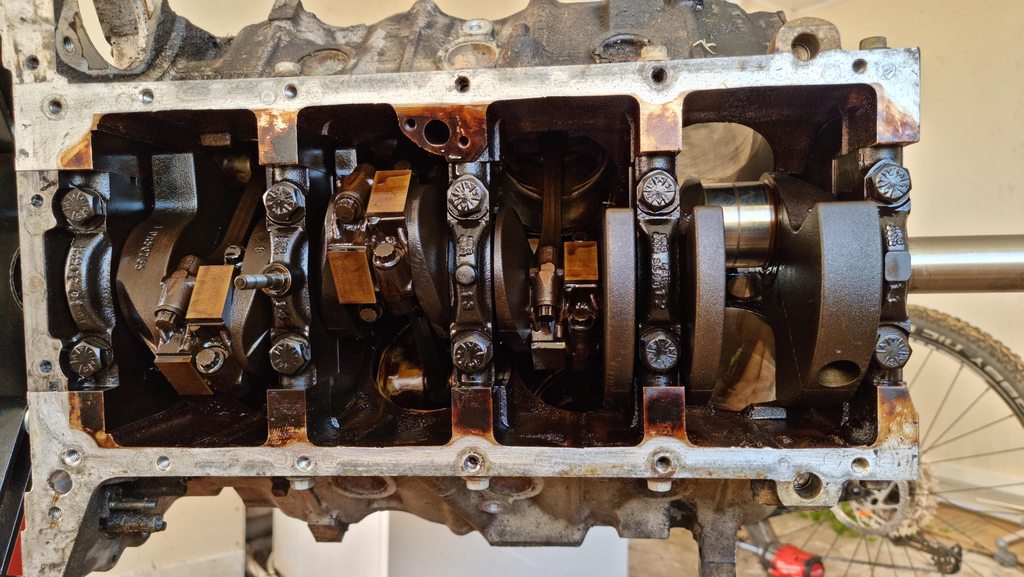 r35QnQvh.jpg