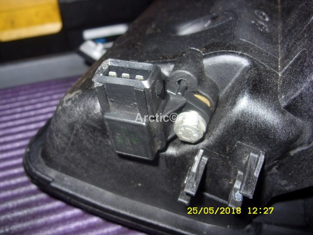 qERYp88l.jpg